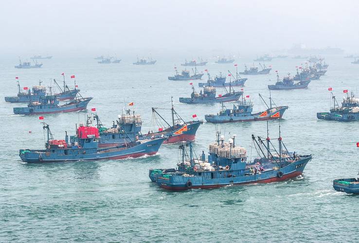 黄海渔民迎春忙碌：新春时节捕捞热潮涌动