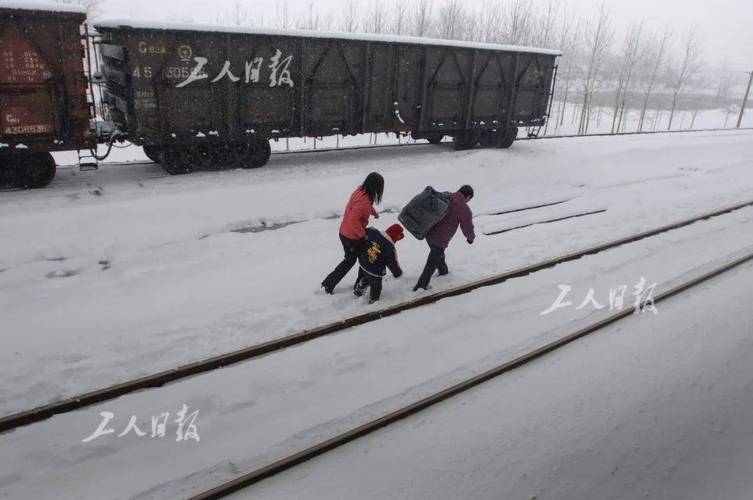 江西春节临客列车加开，助力农民工返乡出行