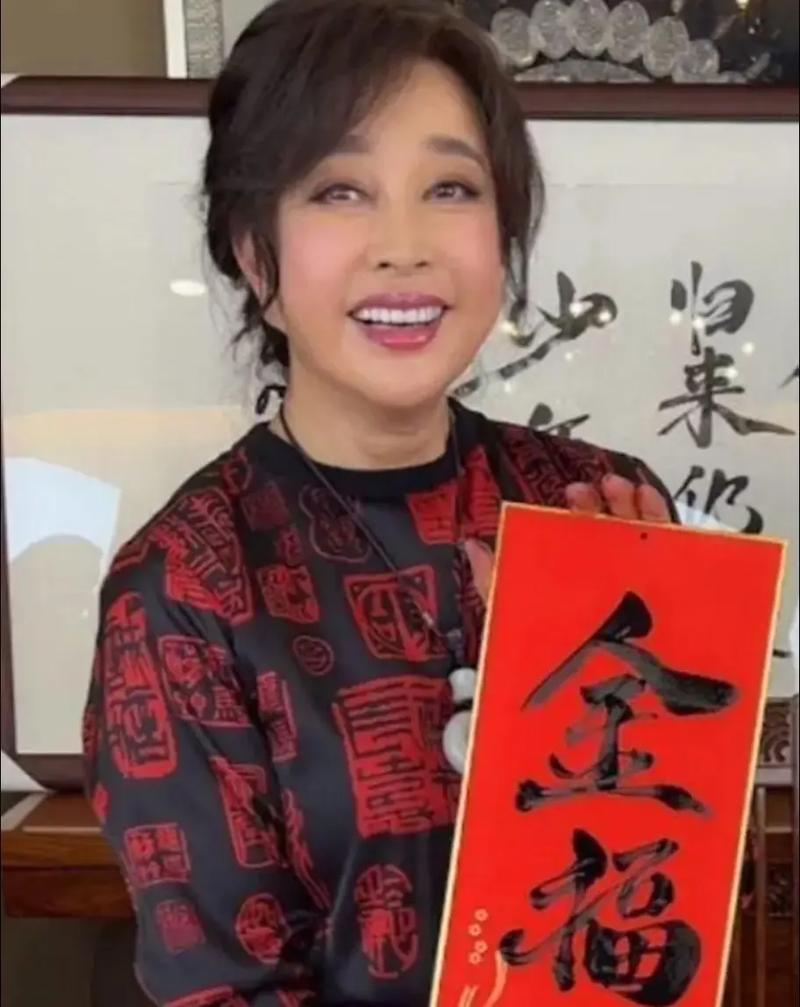 刘晓庆力赞李小冉演技实力，称其为当下最具潜力的女演员